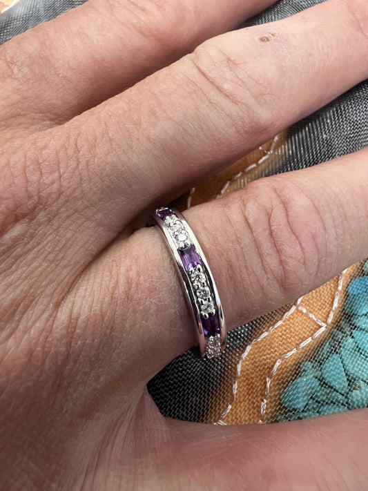 Amethyst & Diamond Wedding Band 1/5 ct tw
Round-cut white gold