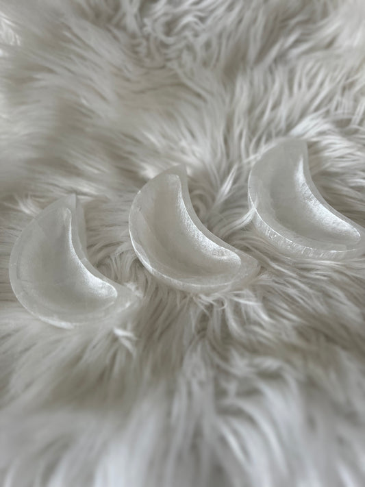 Selenite moon bowl