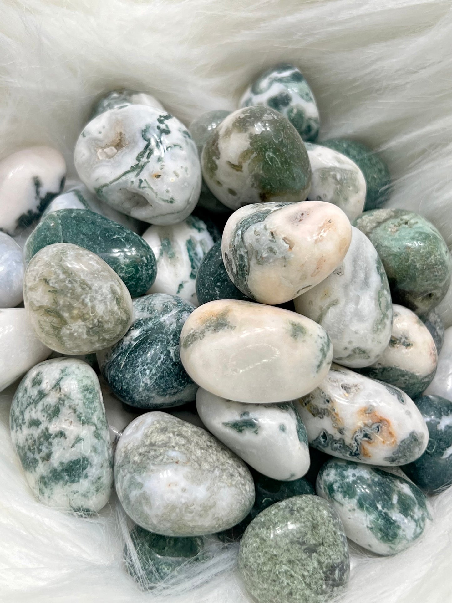 Moss agate gem